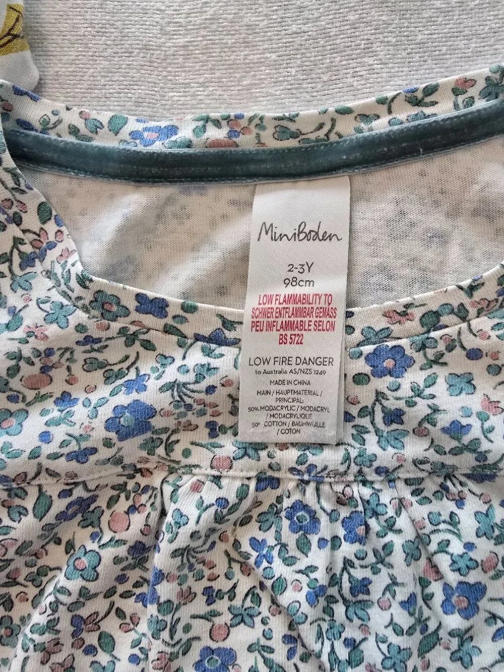 2-3Y Girls Mini Boden Long Sleeve Nightgown Bundle (Bunnies & Floral)